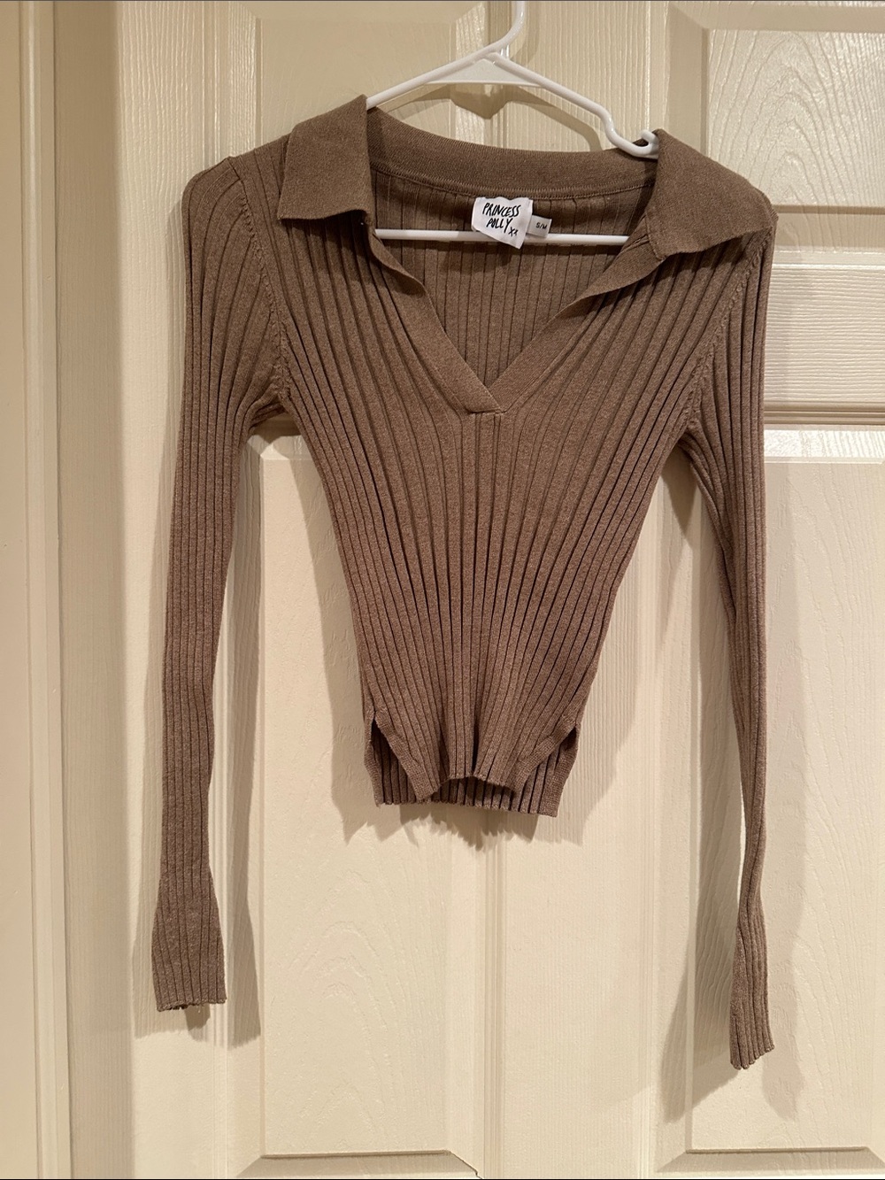 Princess Polly Ribbed V-Neck Polo Top - Taupe